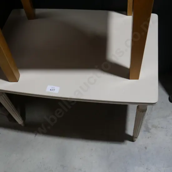 Occasional table
