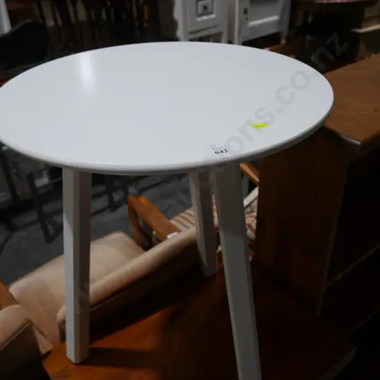 Occasional table