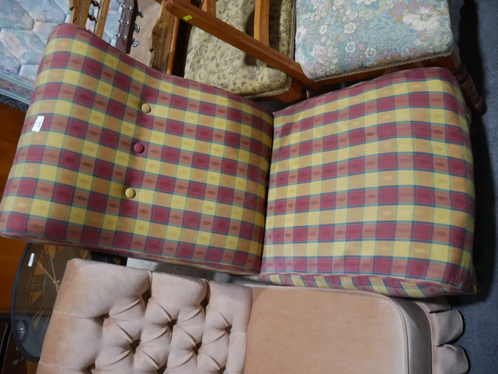 2 bedroom chairs Image 1++