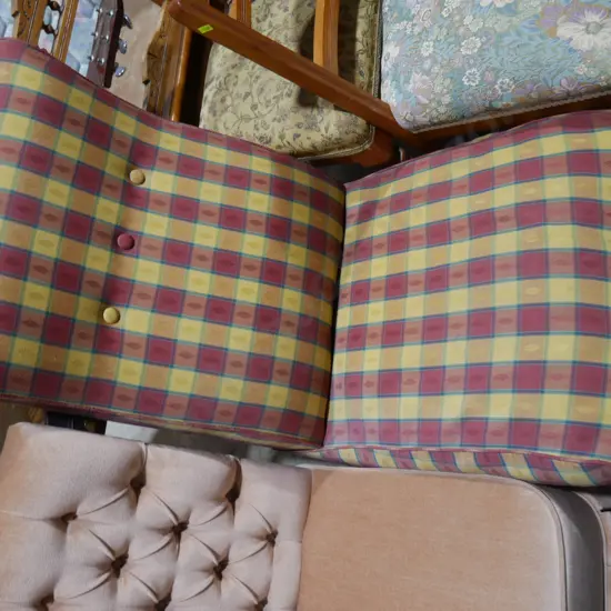 2 bedroom chairs