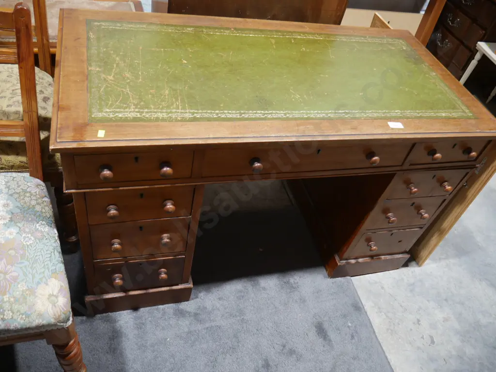 Leather top desk Image 1++