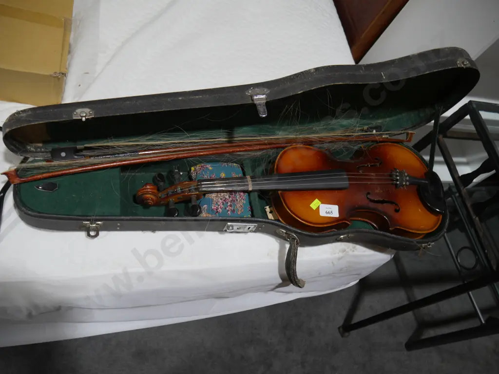 Violin Image 1++