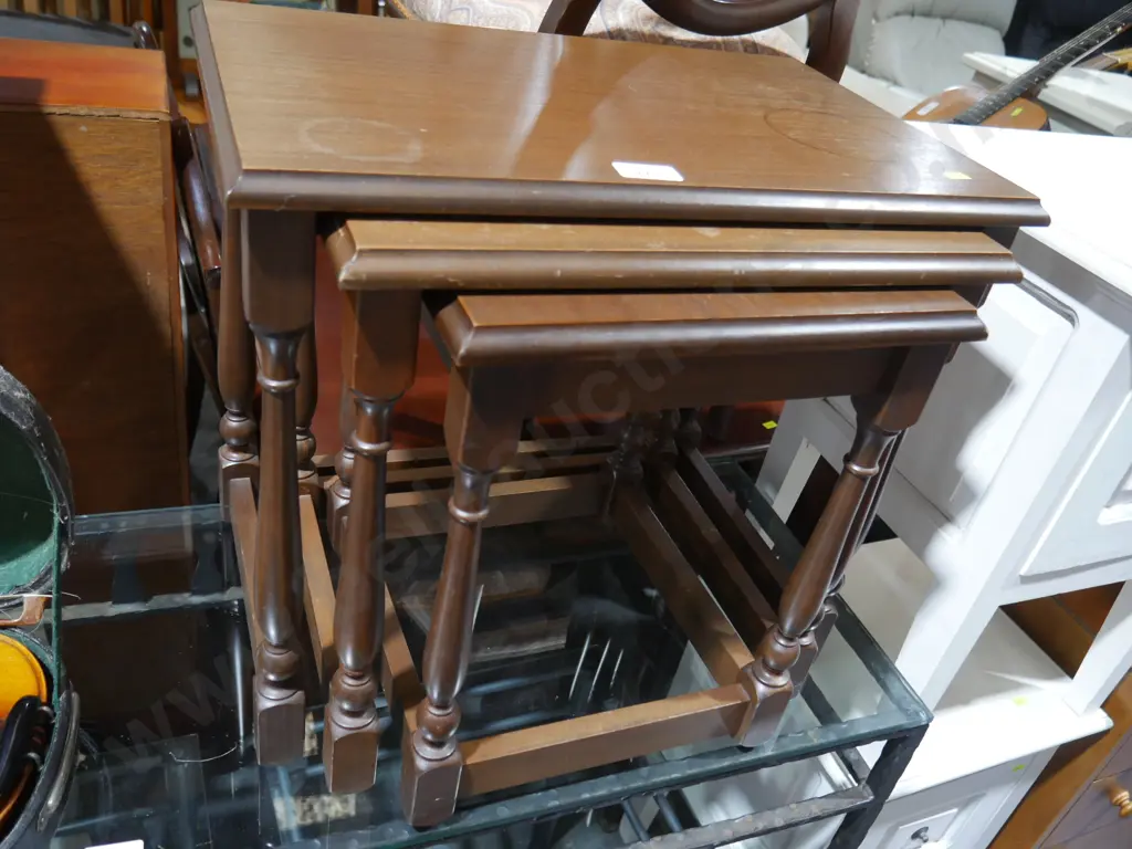 Nest of three tables Image 1++