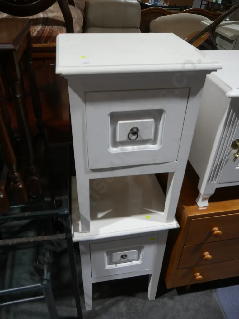 Pair bedside cabinets Image 1++