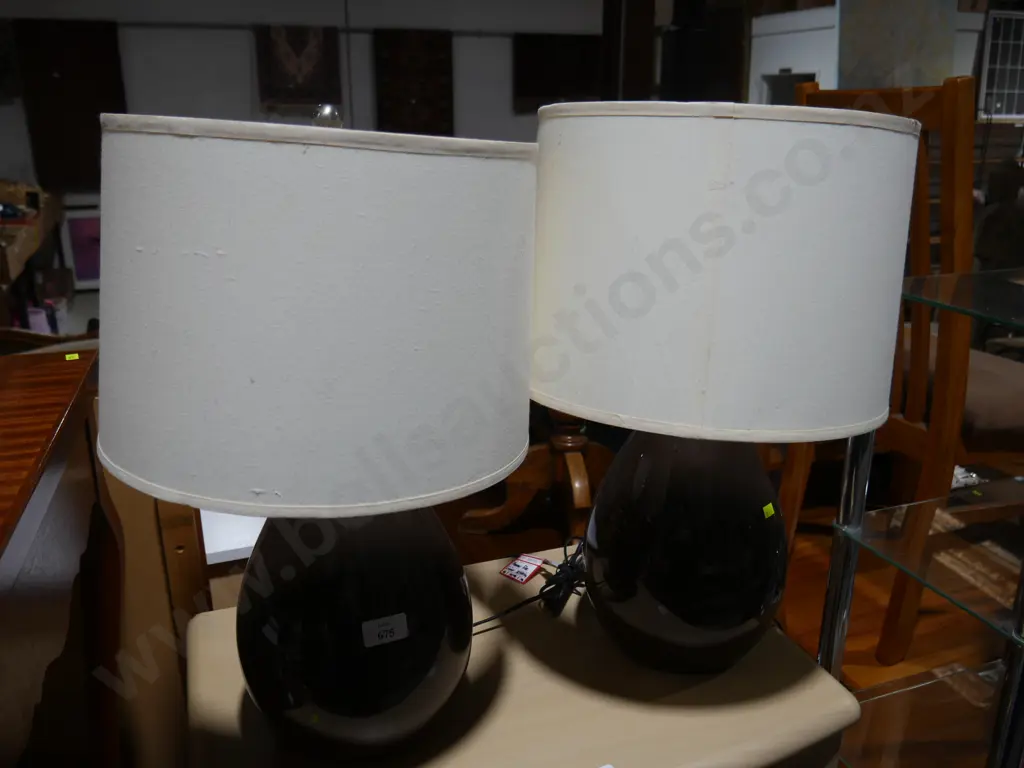Pair of table lamps Image 1++