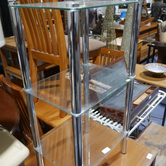 3 teir glass stand