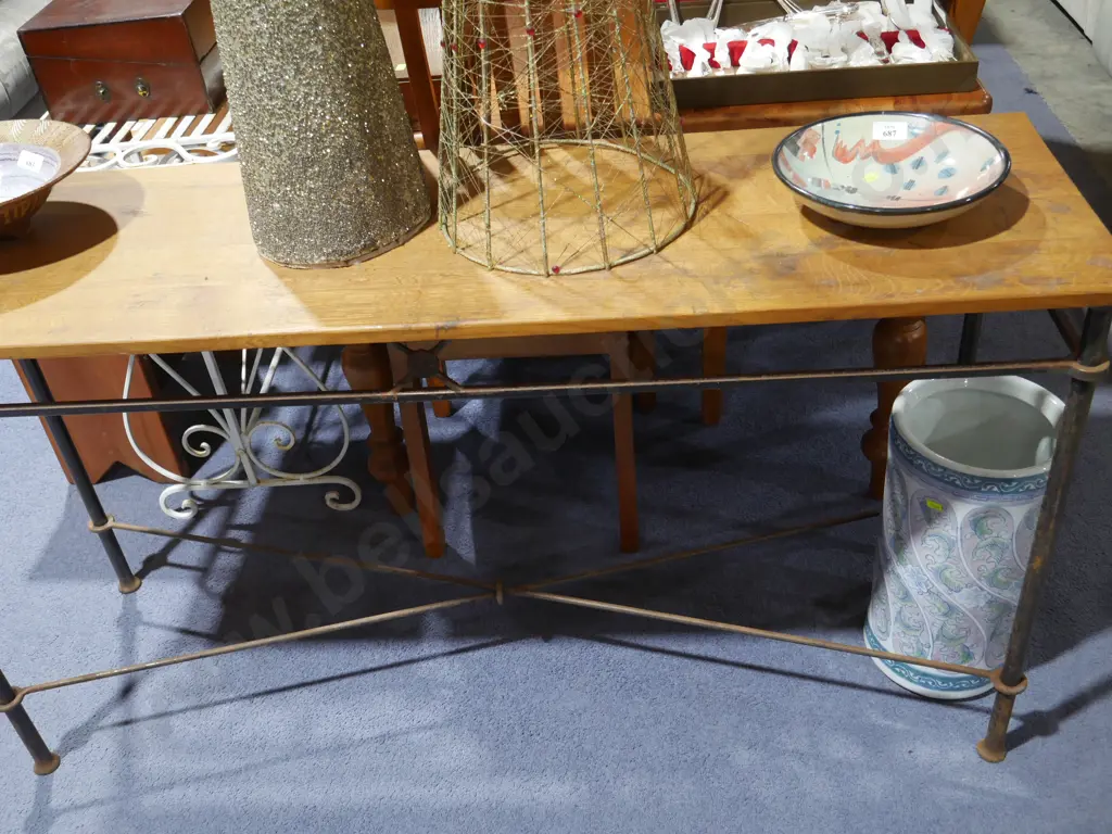 Hall table Image 1++