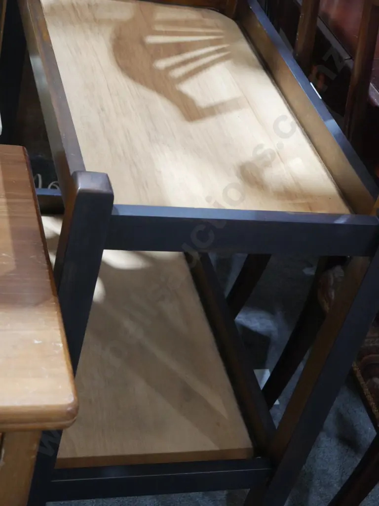 Tea trolley Image 1++