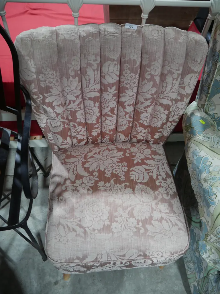 Bedroom chair Image 1++
