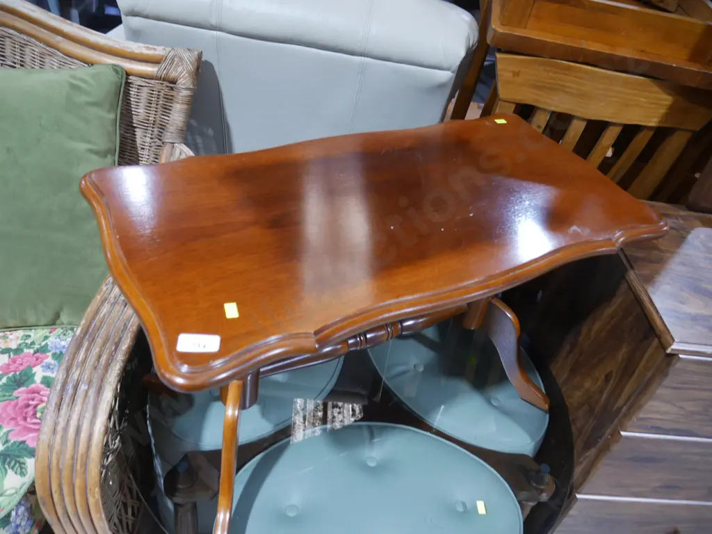 Coffee table Image 1++