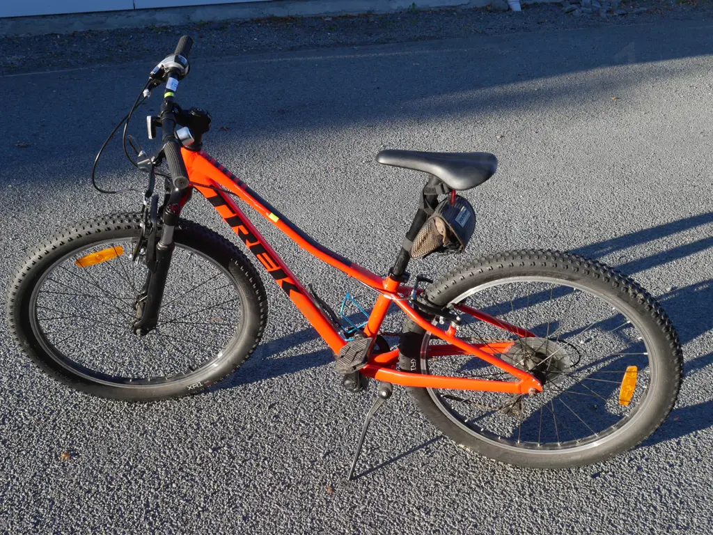Trek childs mountain bike Image 1++