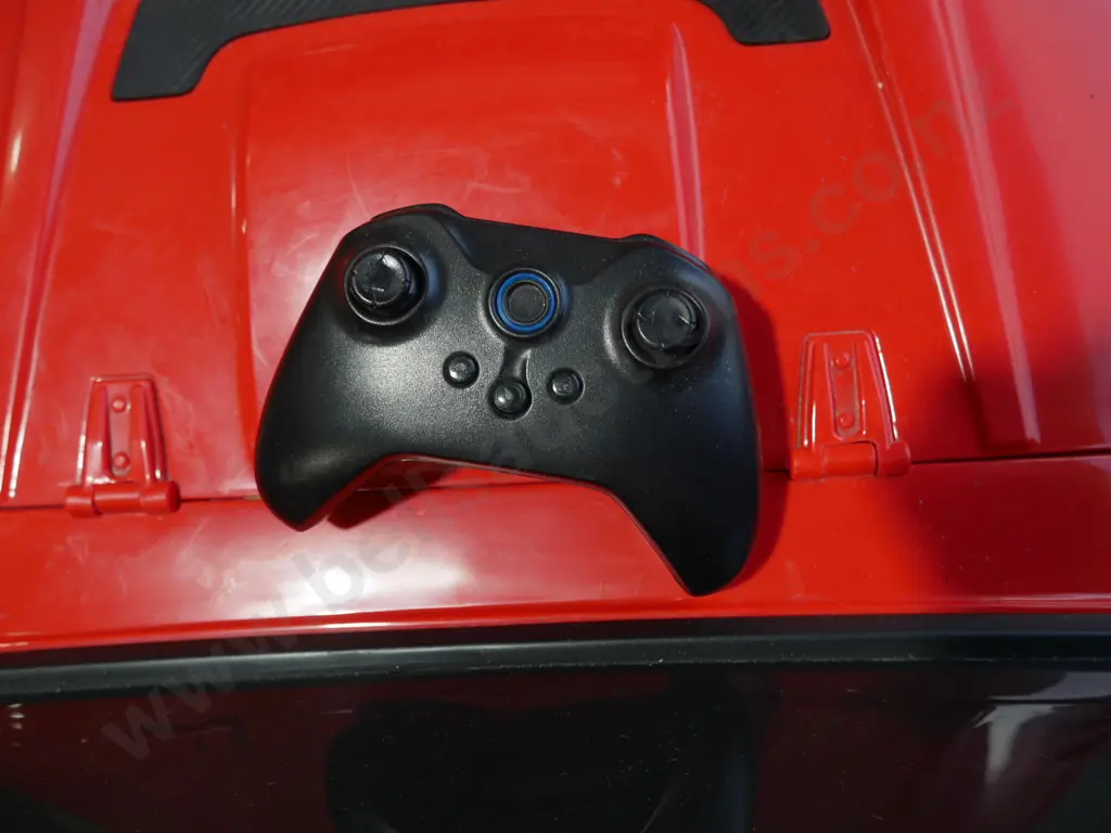 Childs red Jeep ride-on electric vehicle Image 1++
