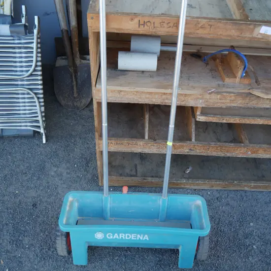 Gardena seed spreader