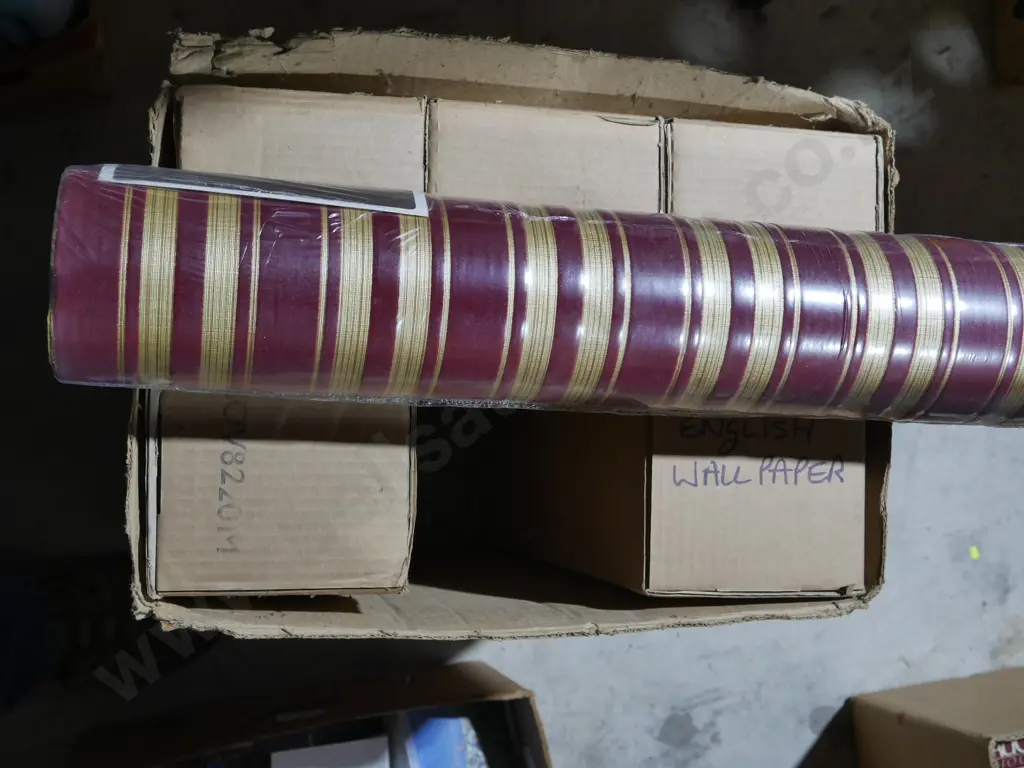 Rolls of wallpaper Image 1++