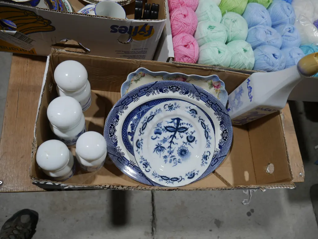 Blue and white china Image 1++