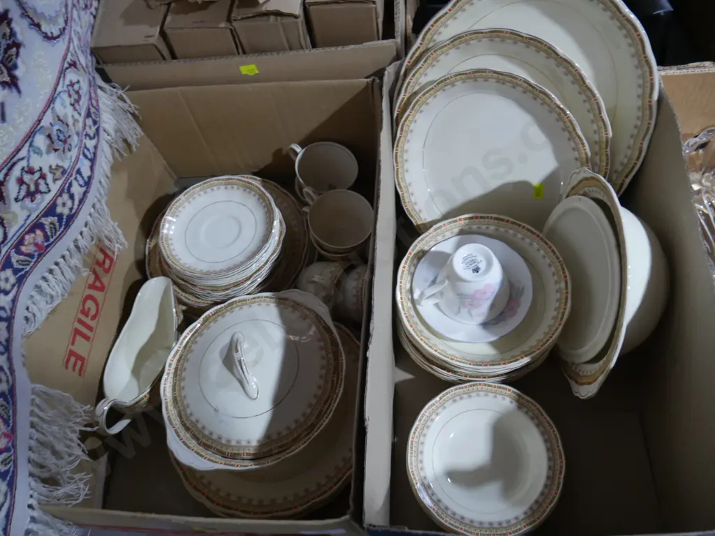 2 boxes of Grindley dinnerware Image 1++