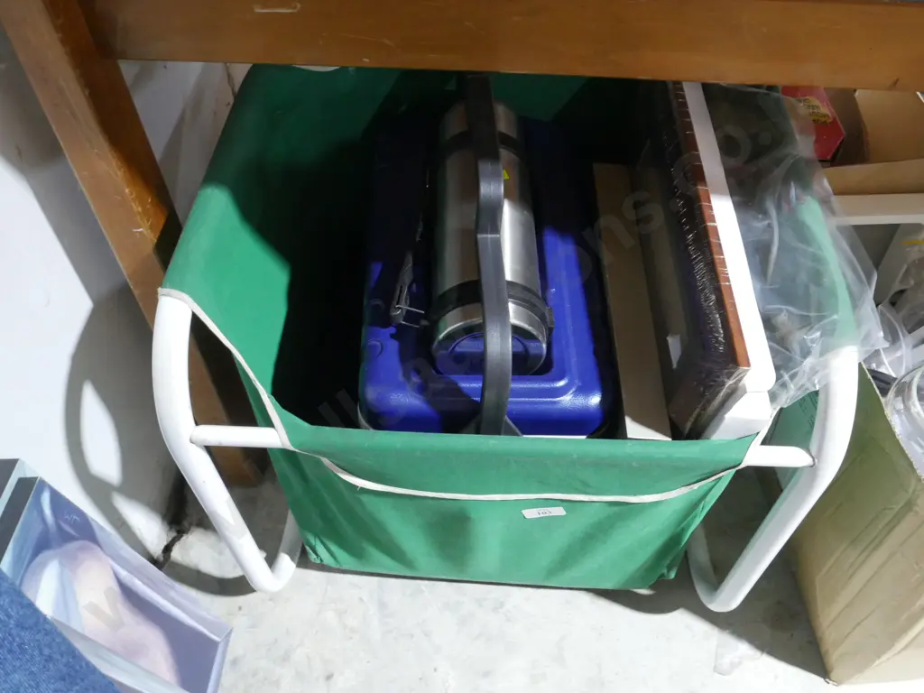 Chily bin, picture frames etc Image 1++