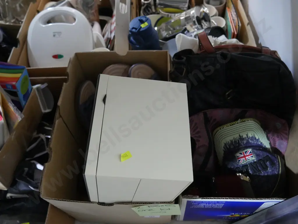 2 boxes of handbags, slippers etc Image 1++