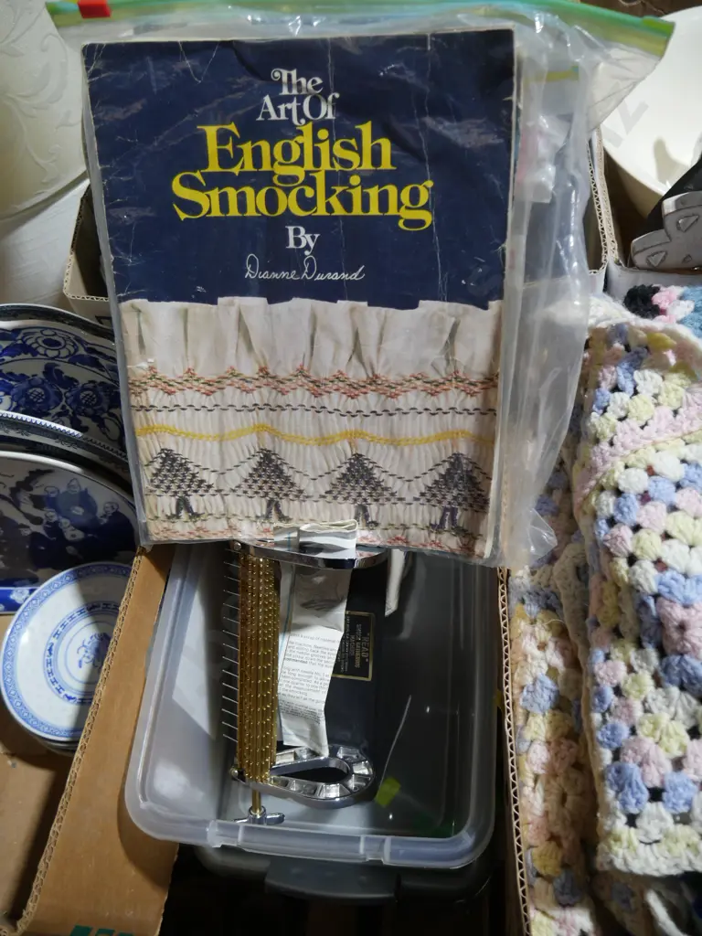 Smocking machine Image 1++