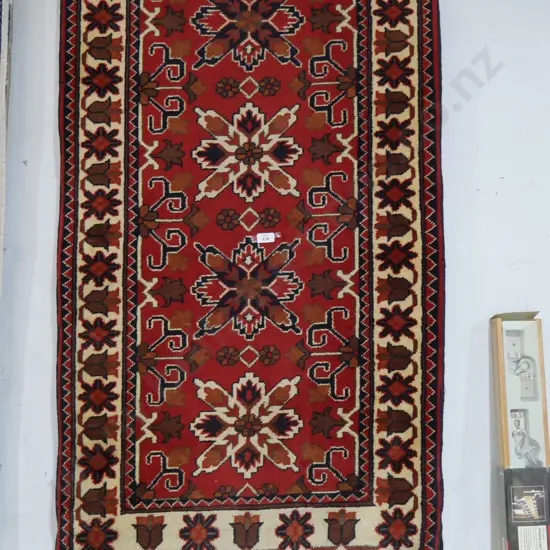 Floor runner, 2.8m x 84cm