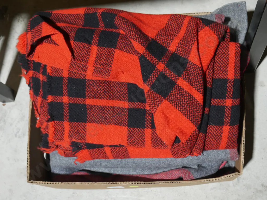 Woolen blankets Image 1++