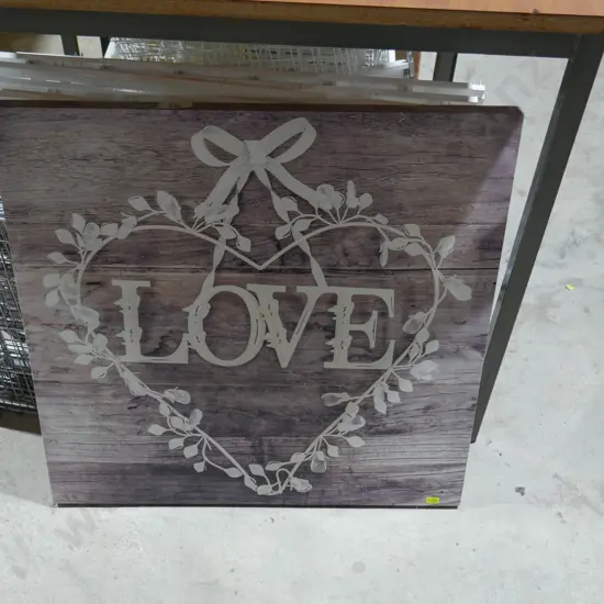 Canvas "love" picture