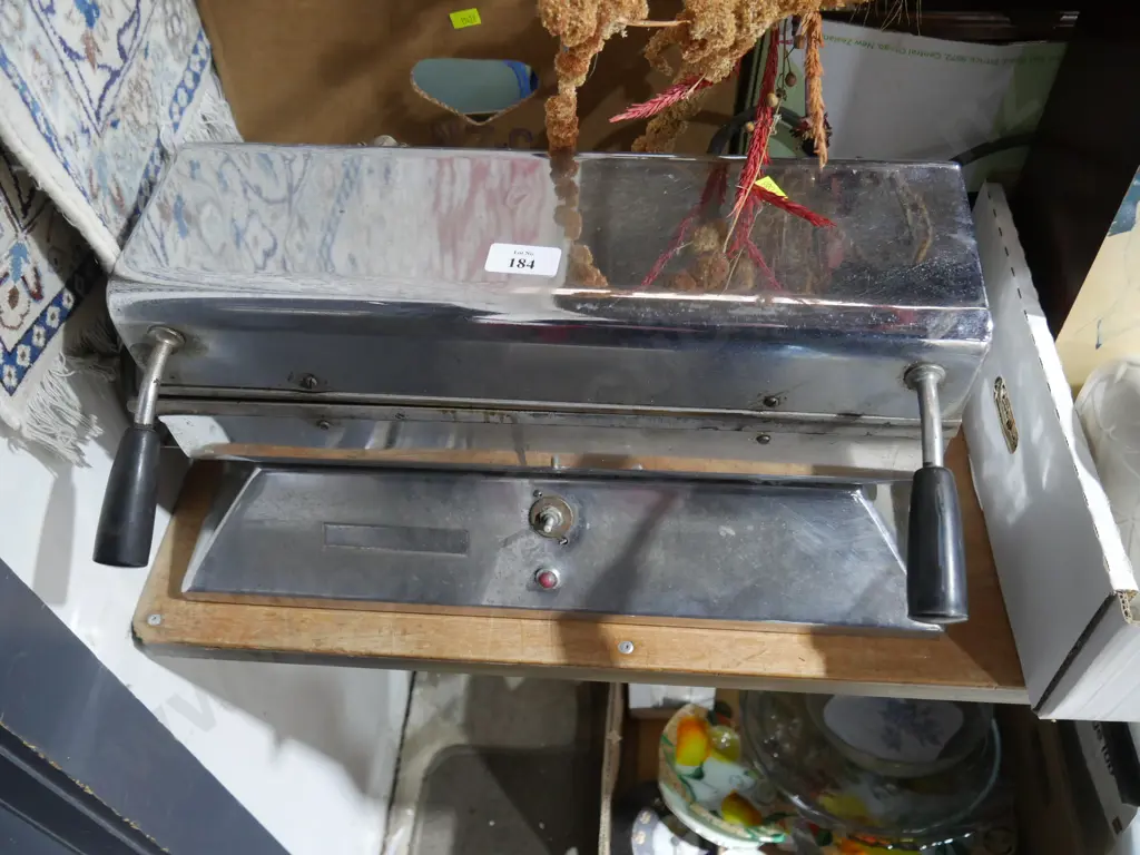 Commercial sandwich press Image 1++