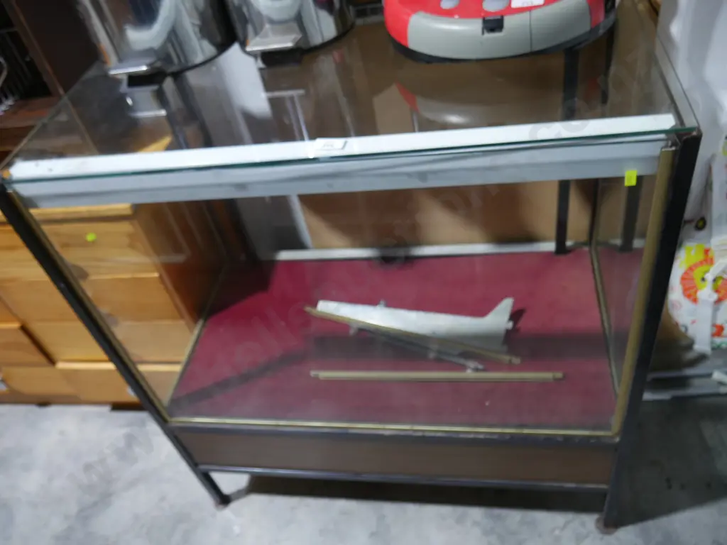 Display cabinet Image 1++