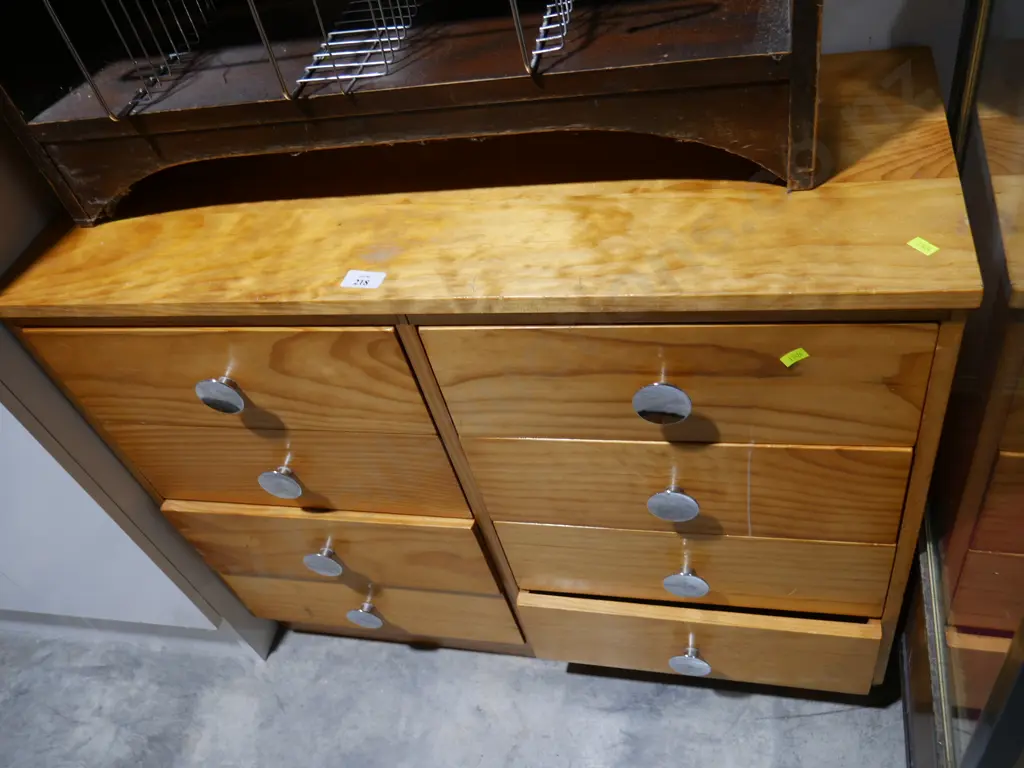Low boy chest of drawers Image 1++