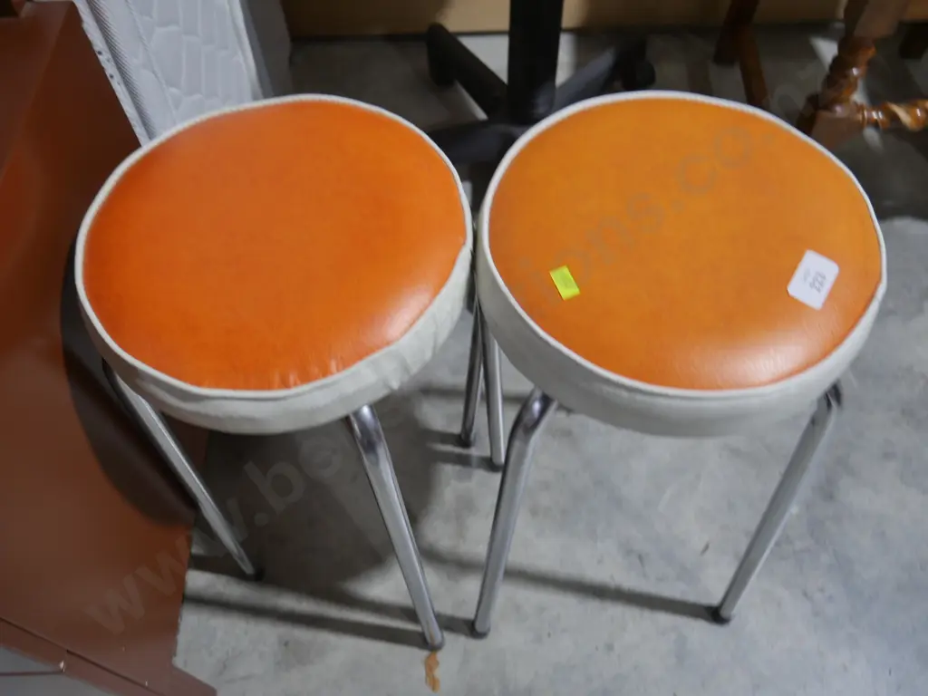 Two retro stools Image 1++