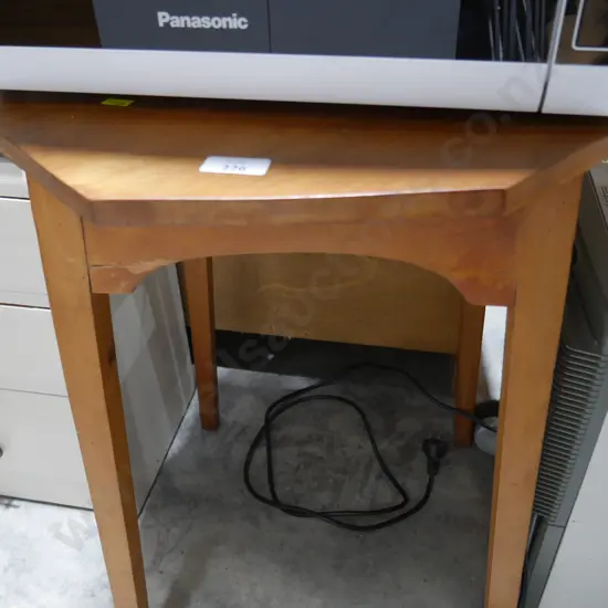 Occasional table