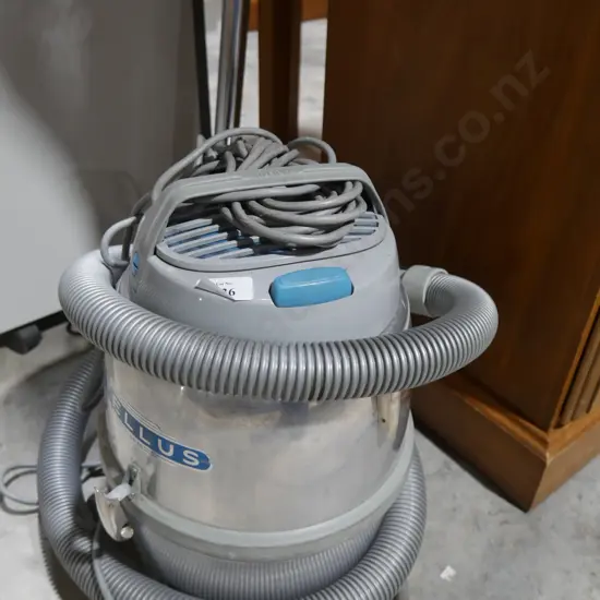 Tellus vacuum cleaner