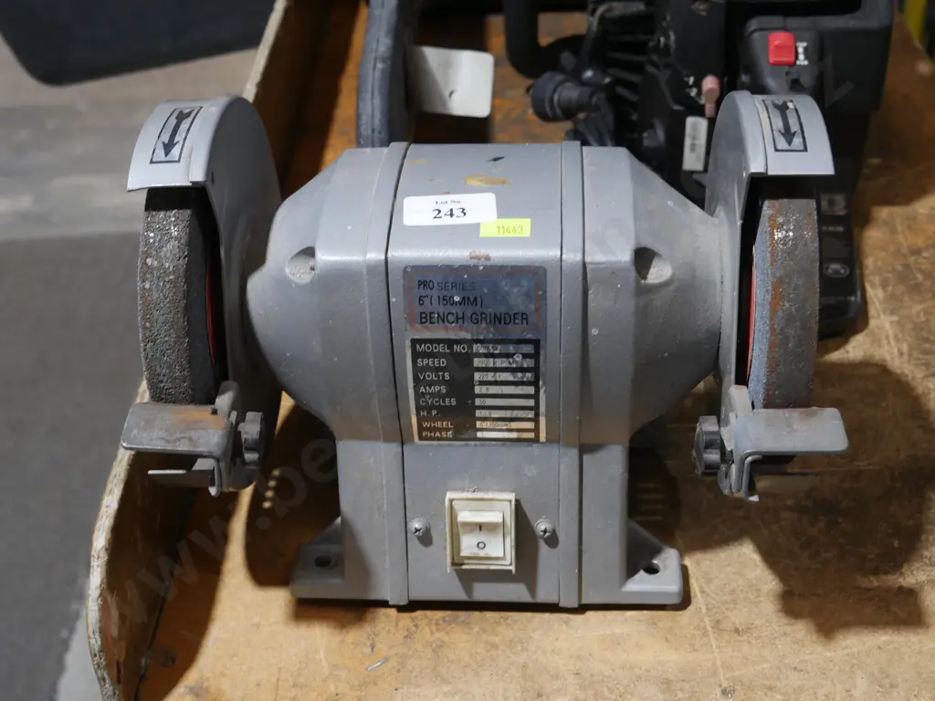 Bench grinder Image 1++
