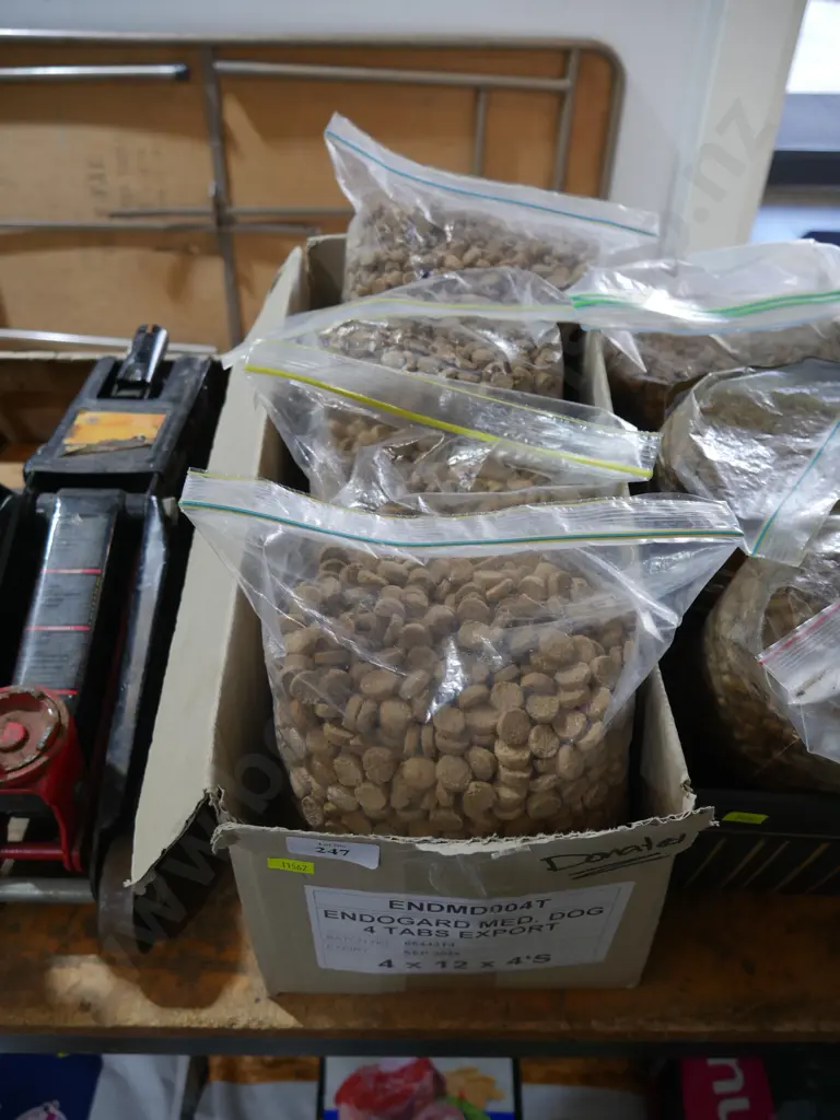 Dry dog food Image 1++