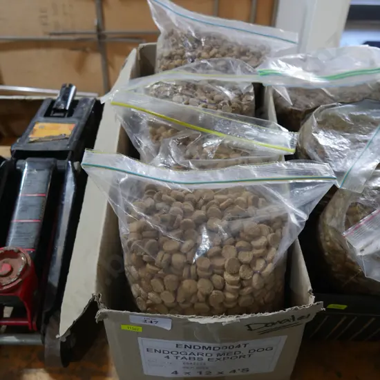 Dry dog food