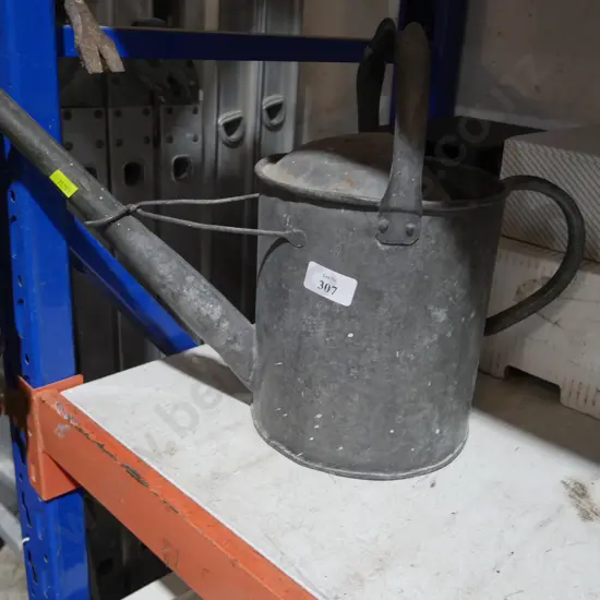 Tin watering can