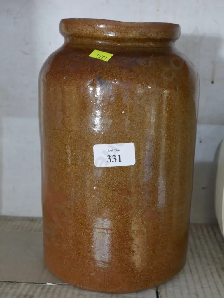 Stone jar Image 1++