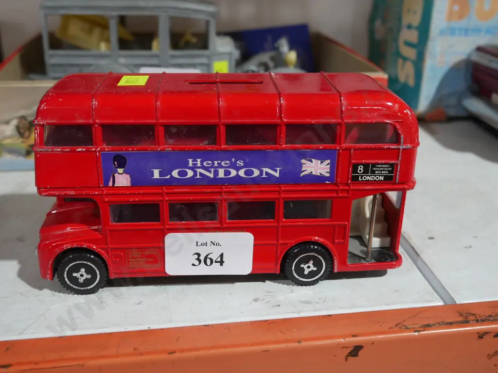 London double decker bus model Image 1++