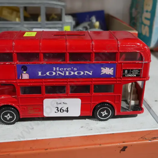 London double decker bus model