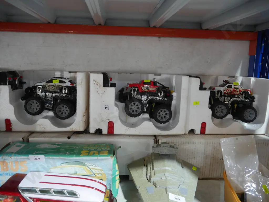3 RC monster trucks Image 1++