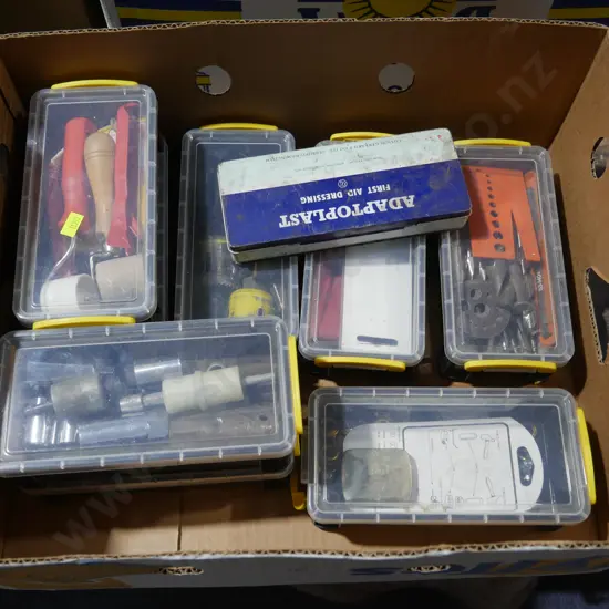 Assorted workshop sundries