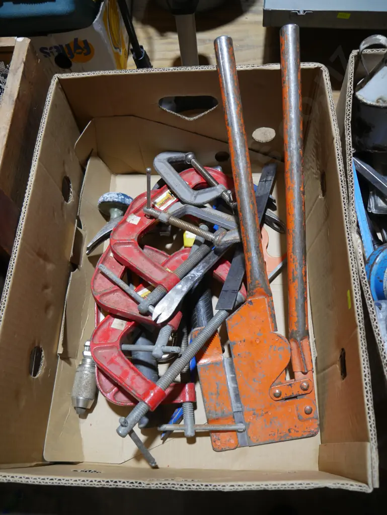 Assorted clamps etc Image 1++