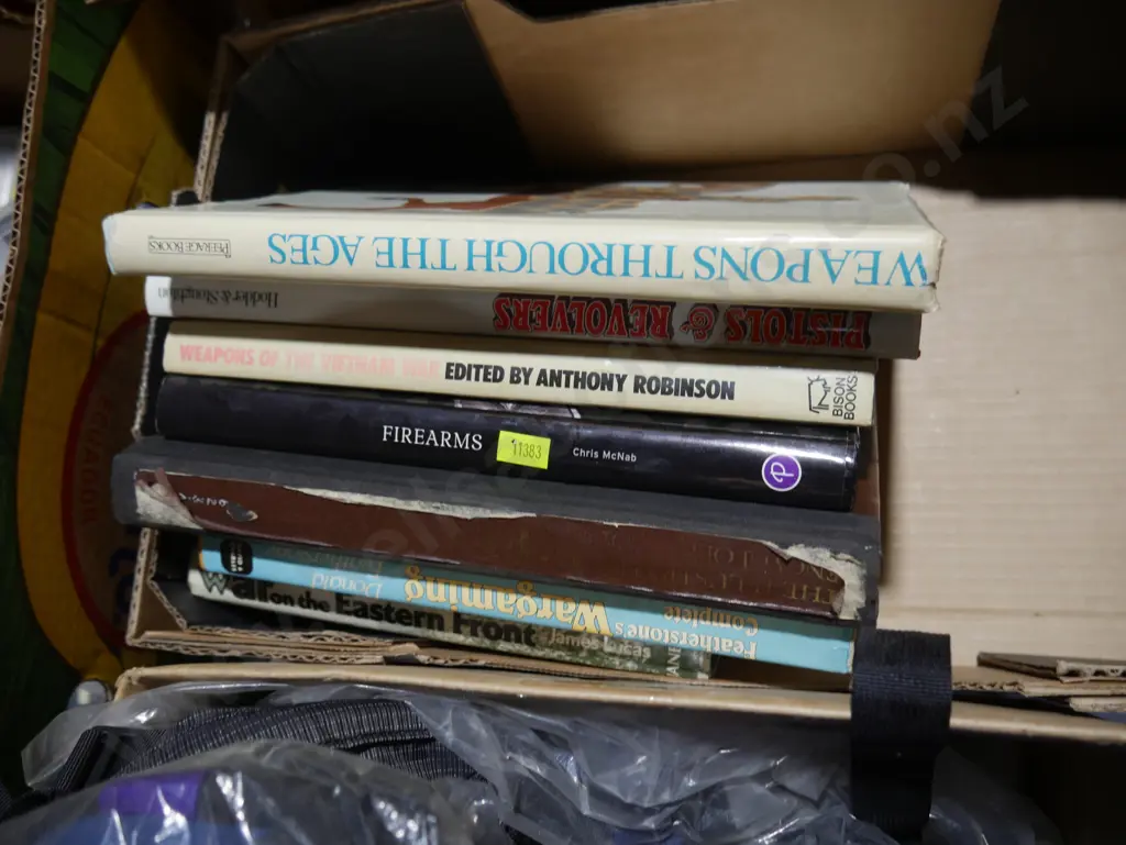 Books Image 1++