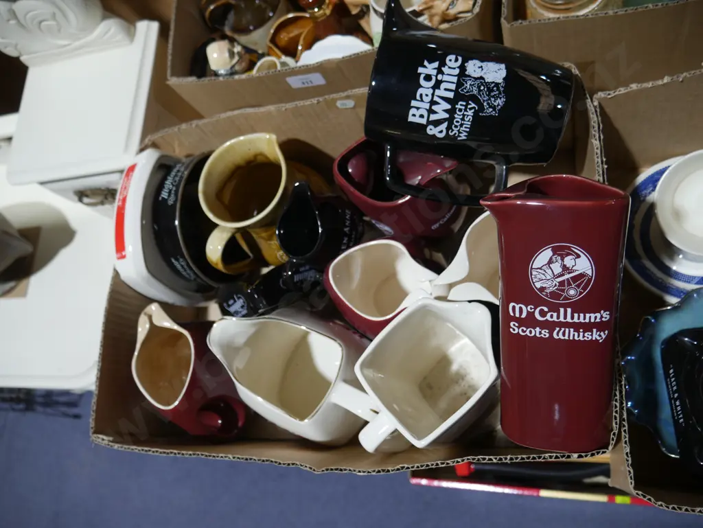Whisky jugs Image 1++