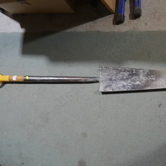 Trenching spade