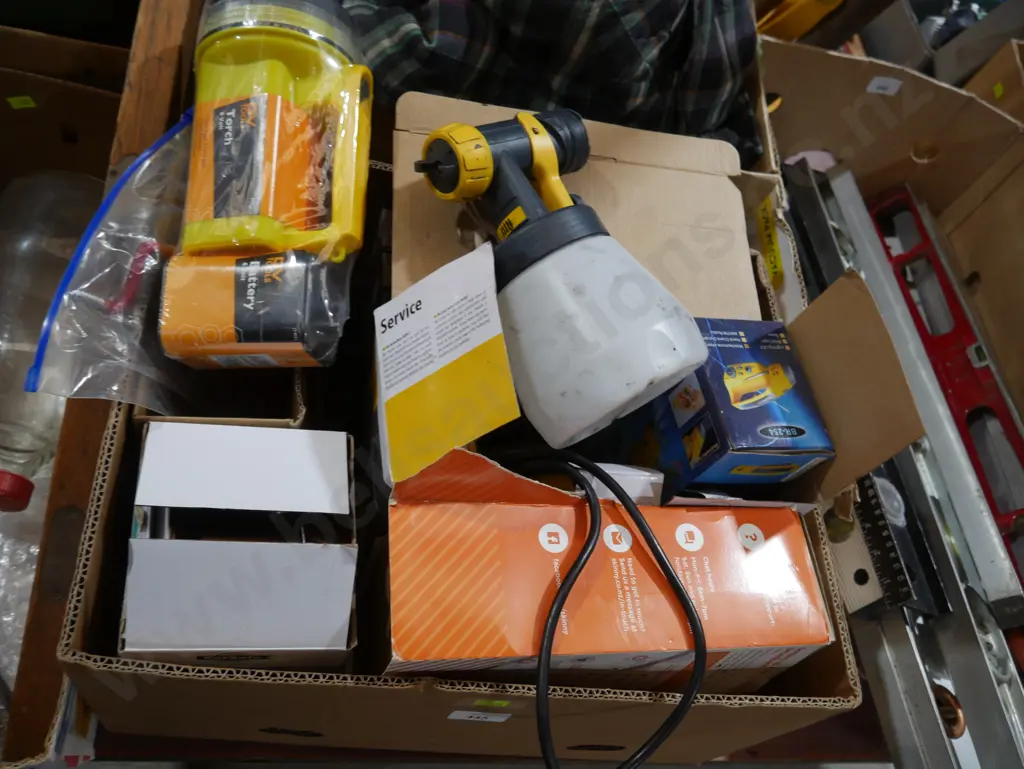 Torch, wood and metal sprayer etc Image 1++