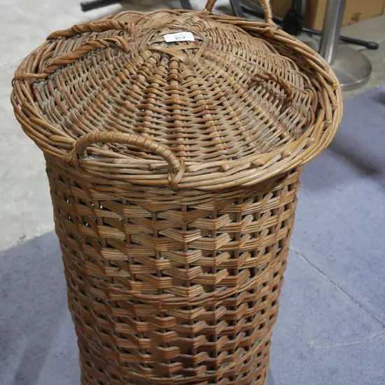 Laundry basket