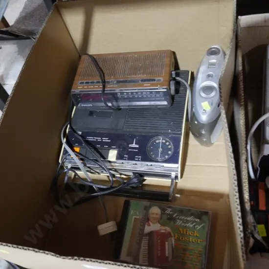 Tape recorder alarm clock radio
