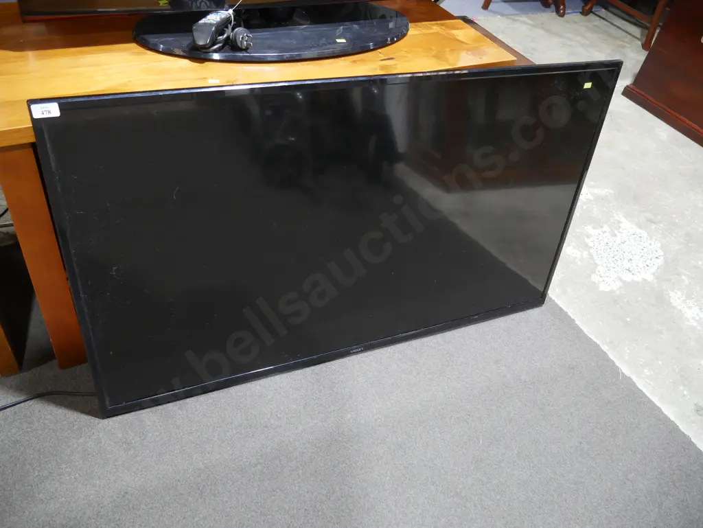 55 inch TV veon Image 1++
