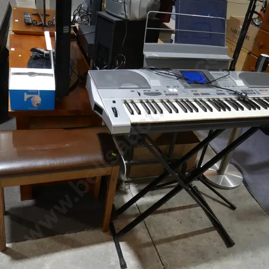 Technics FX kn2400 keyboard and  stool
